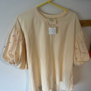 Women's Cream Puff Sleeve Top